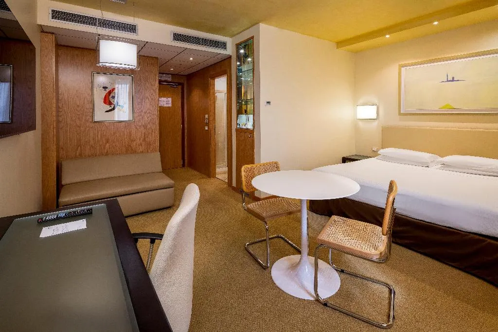DOUBLE PREMIUM Room, Crowne Plaza Padova, Venice