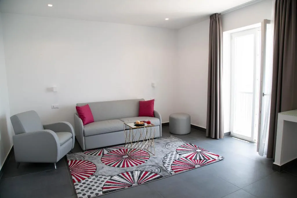 DOUBLE SUPERIOR SEA VIEW Room, Grand Hotel Serapide, Naples
