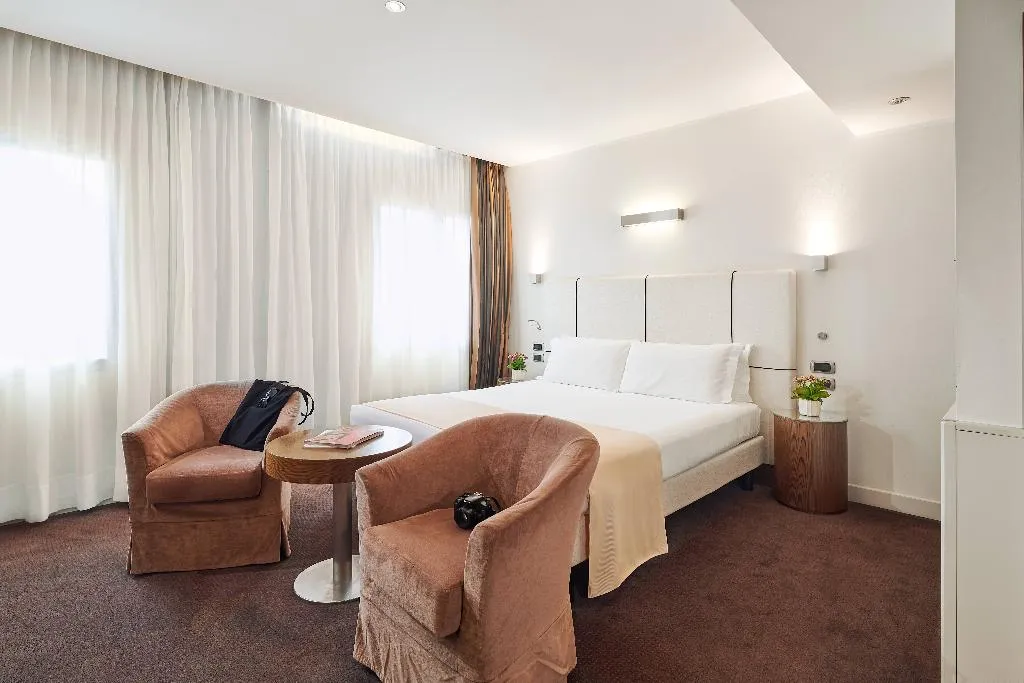 Double or Twin DELUXE Room, Hotel Plaza Venice, Venice
