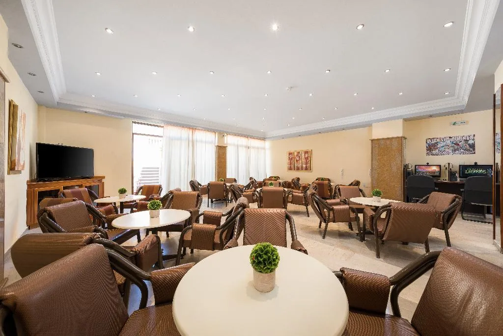 Lobby, Lefkimi, Corfu