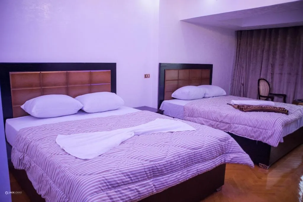 Room, Nile Sky Hotel and Suites, Cairo