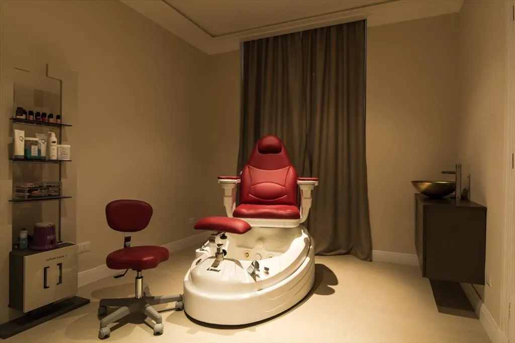 Sports and Entertainment, Touring Wellness & Beauty, Rome