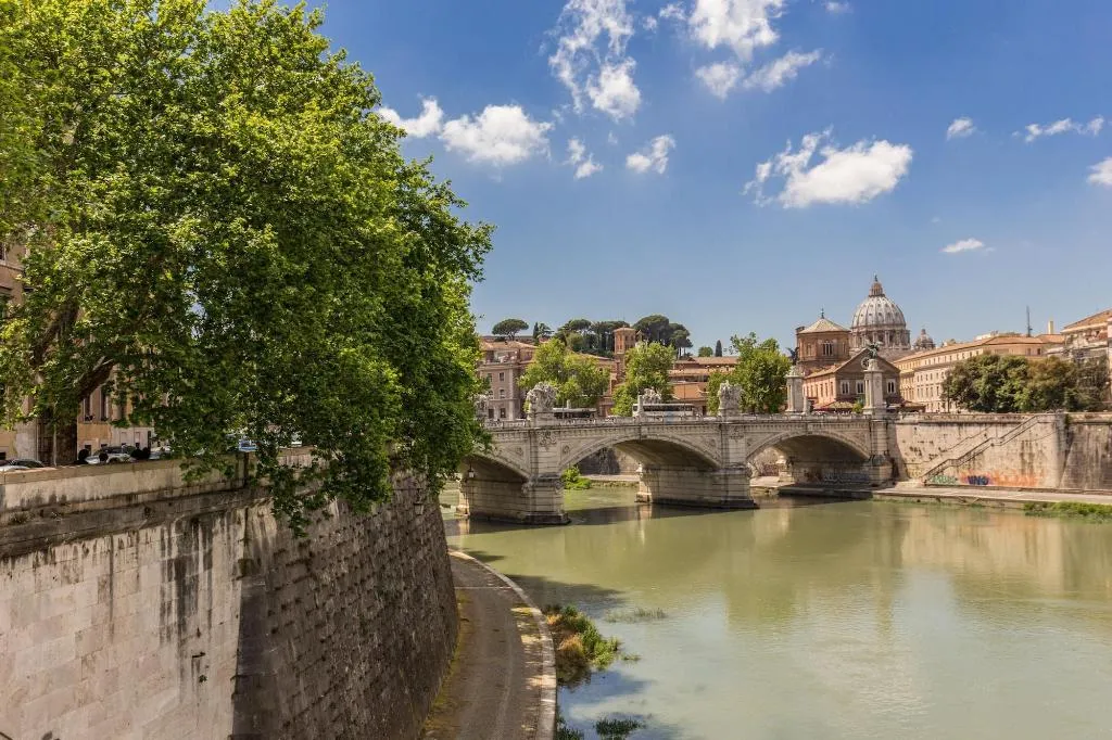 General view, The Bridge Suites, Rome