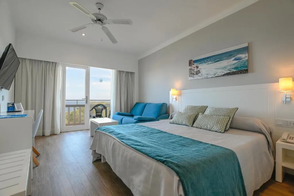 JUNIOR SUITE SEA VIEW Room, Pinos Playa Hotel, Majorca