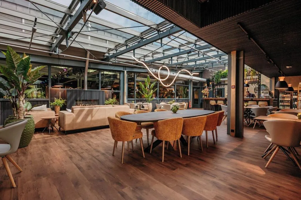 Sports and Entertainment, Hotel Mitland, Amsterdam