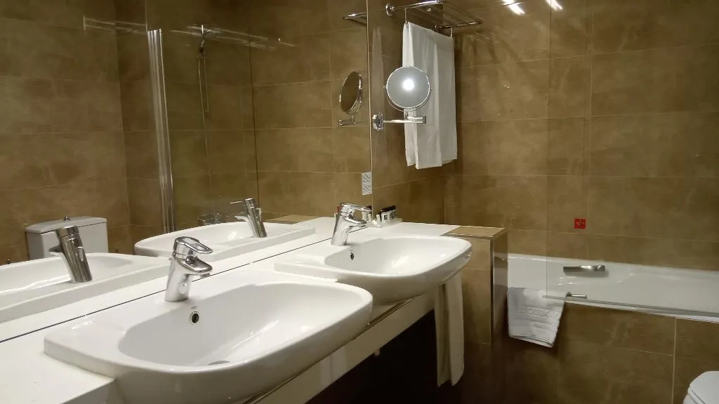 DOUBLE SUPERIOR Room, Guimaraes, Porto