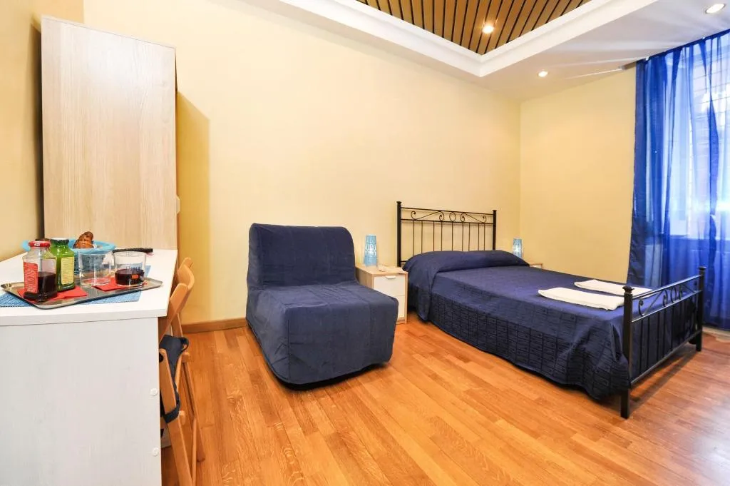 Room, Trinity Luxury Rooms, Rome
