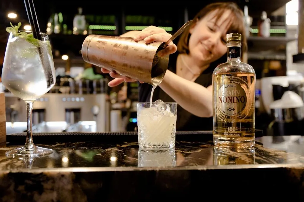 Bar, Art Suites Hotel, Krakow