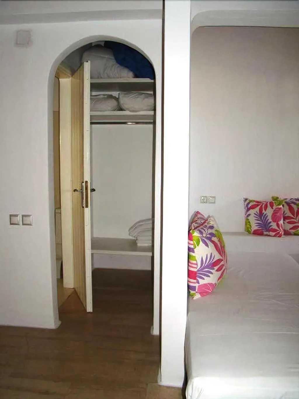 Room, Manos Rooms, Mykonos
