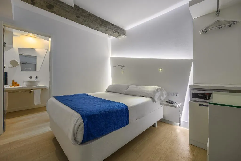 Double or Twin INNER Room, Atarazanas Malaga Boutique Hotel, Costa Del Sol