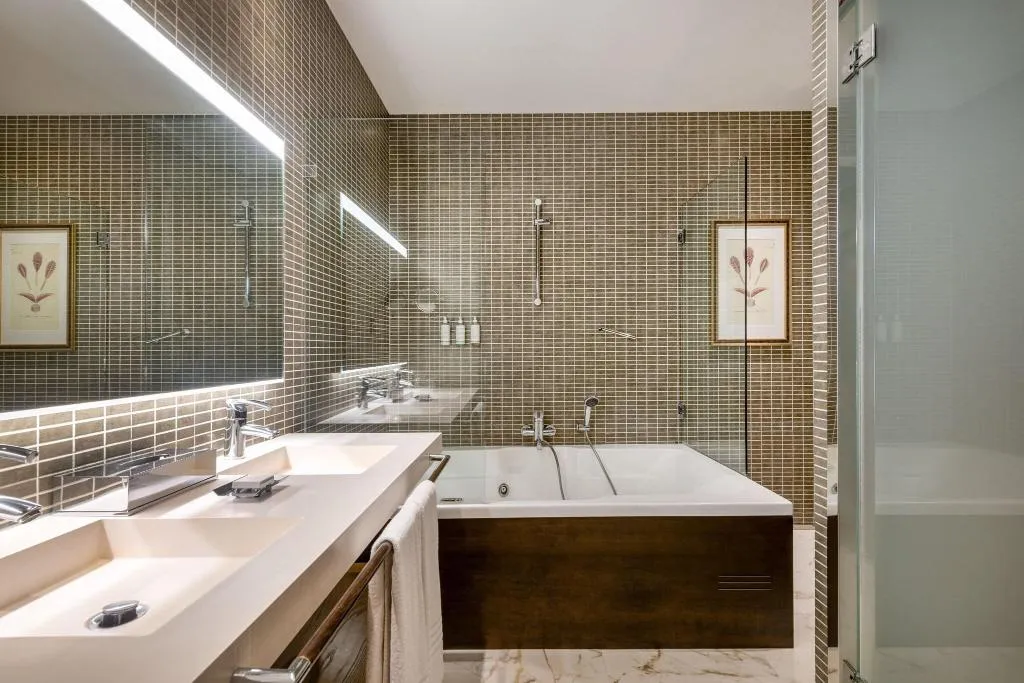 Room, AC Hotel Palacio del Retiro Autograph Collection, Madrid