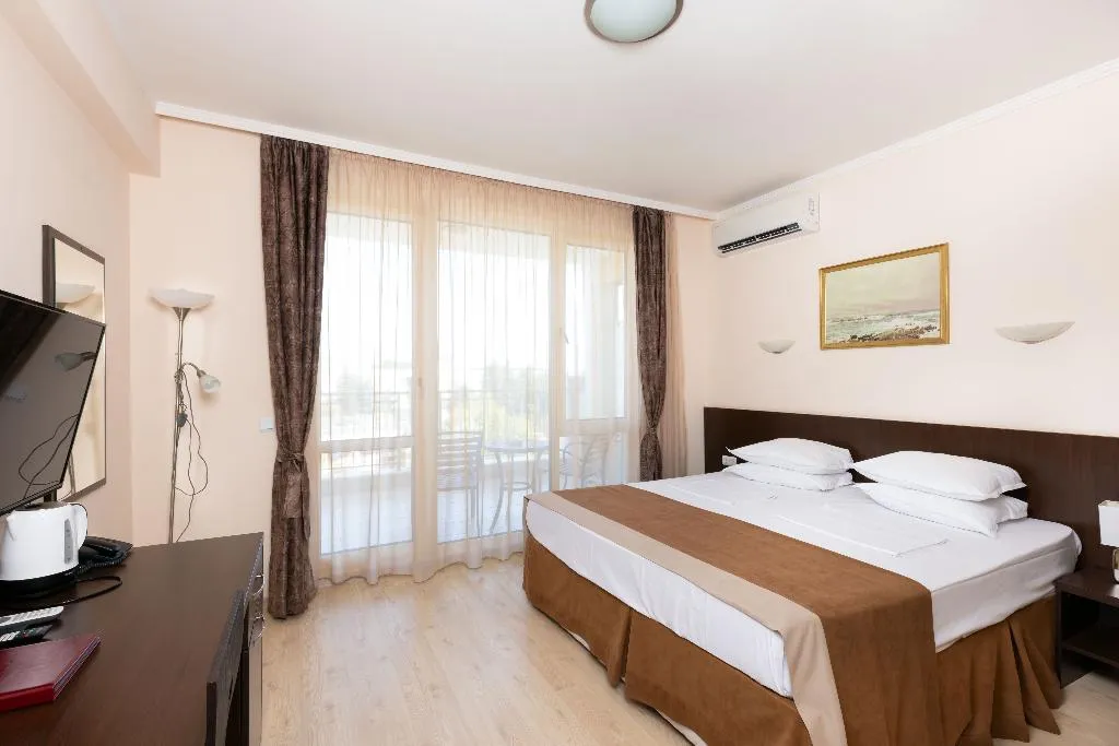 Double or Twin BASIC Room, Rome Palace Deluxe - All Inclusive Premium, Bourgas