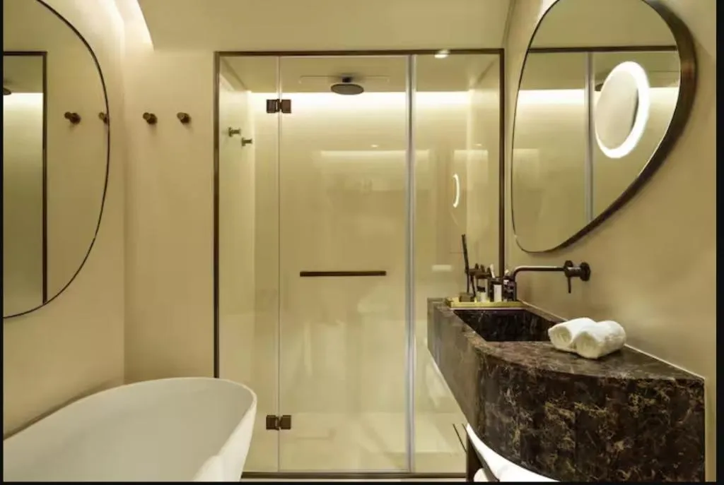 SUITE DELUXE SEA VIEW Room, Isla Brown Corinthia Resort & Spa, Curio Collect, Athens