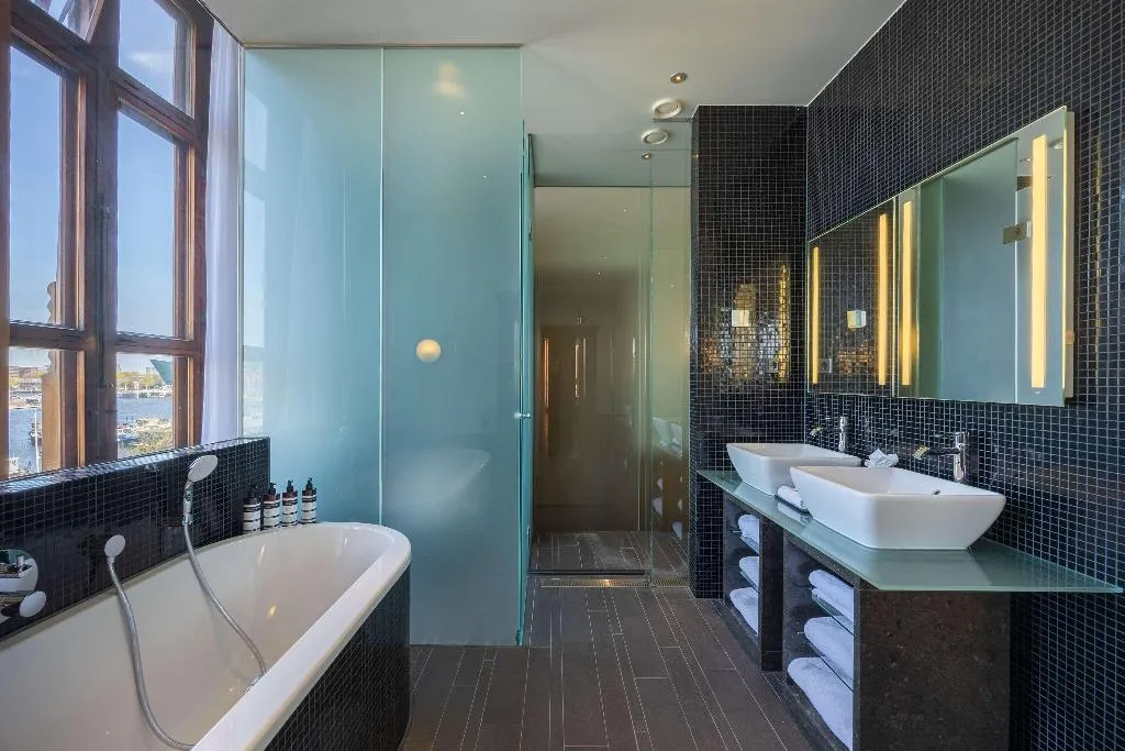 Room, Grand Hotel Amrâth Amsterdam, Amsterdam