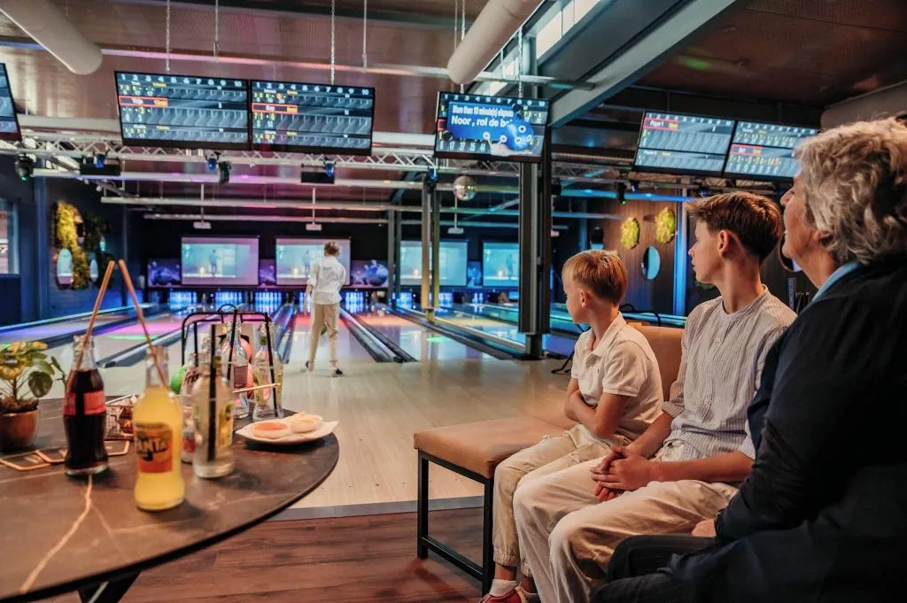 Sports and Entertainment, Hotel Mitland, Amsterdam
