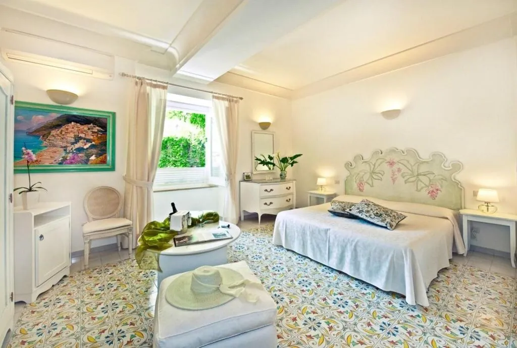 Room, Villa La Tartana, Naples