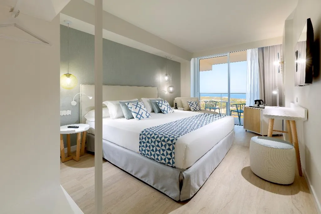 Double or Twin PREMIUM Room, Palladium Hotel Menorca, Menorca