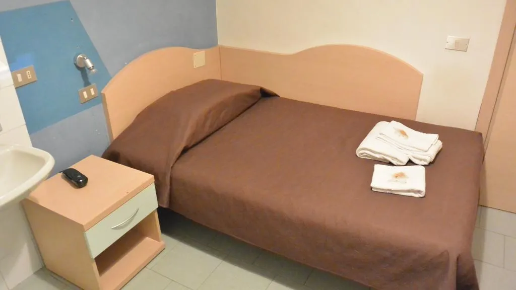 SINGLE ECONOMY WITH SHARED BATHROOM Room, Ambrosiana, Milan