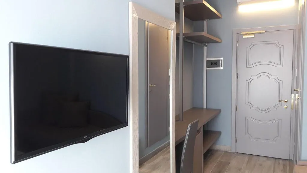 Room, Ariston, Venice
