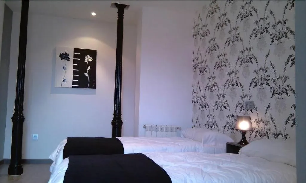 Room, Hostal Abril, Madrid