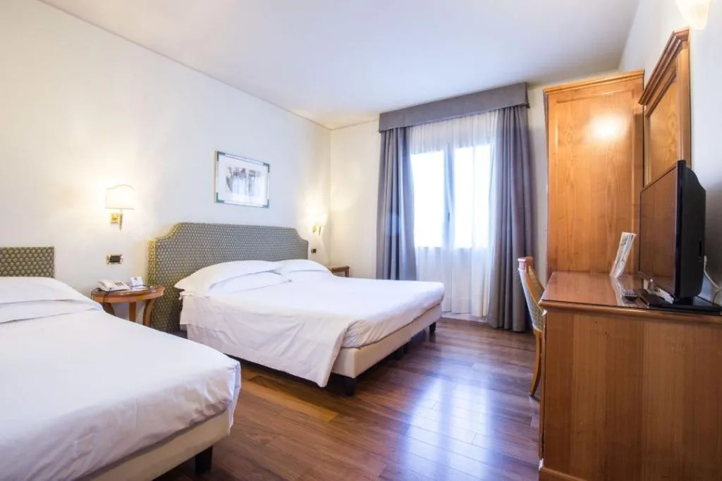 TRIPLE STANDARD Room, Hotel Plaza Venice, Venice
