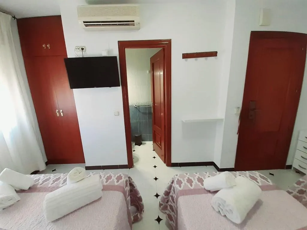 Room, Hostal Kokkola, Costa Del Sol
