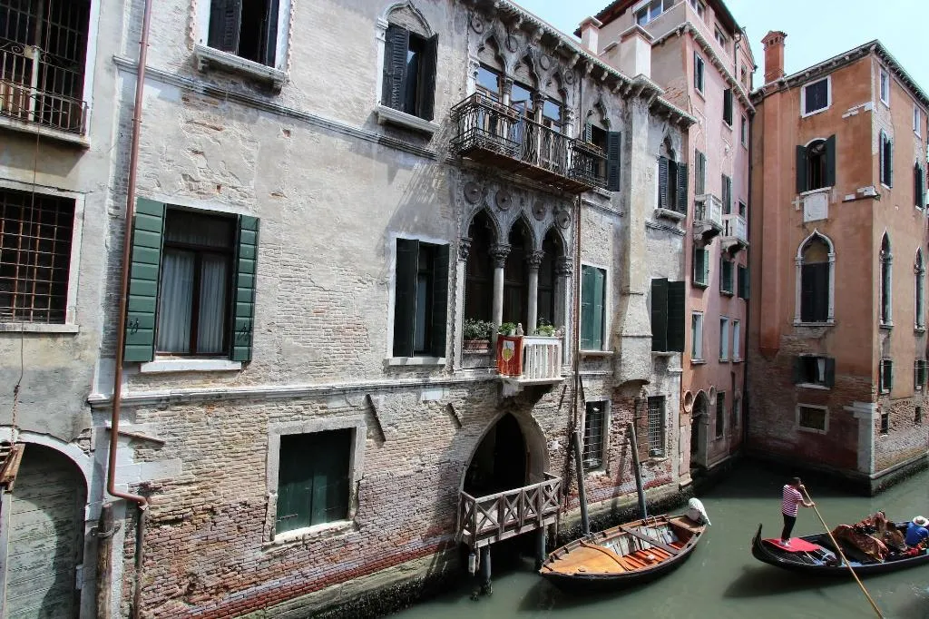 General view, Ca Amadi, Venice