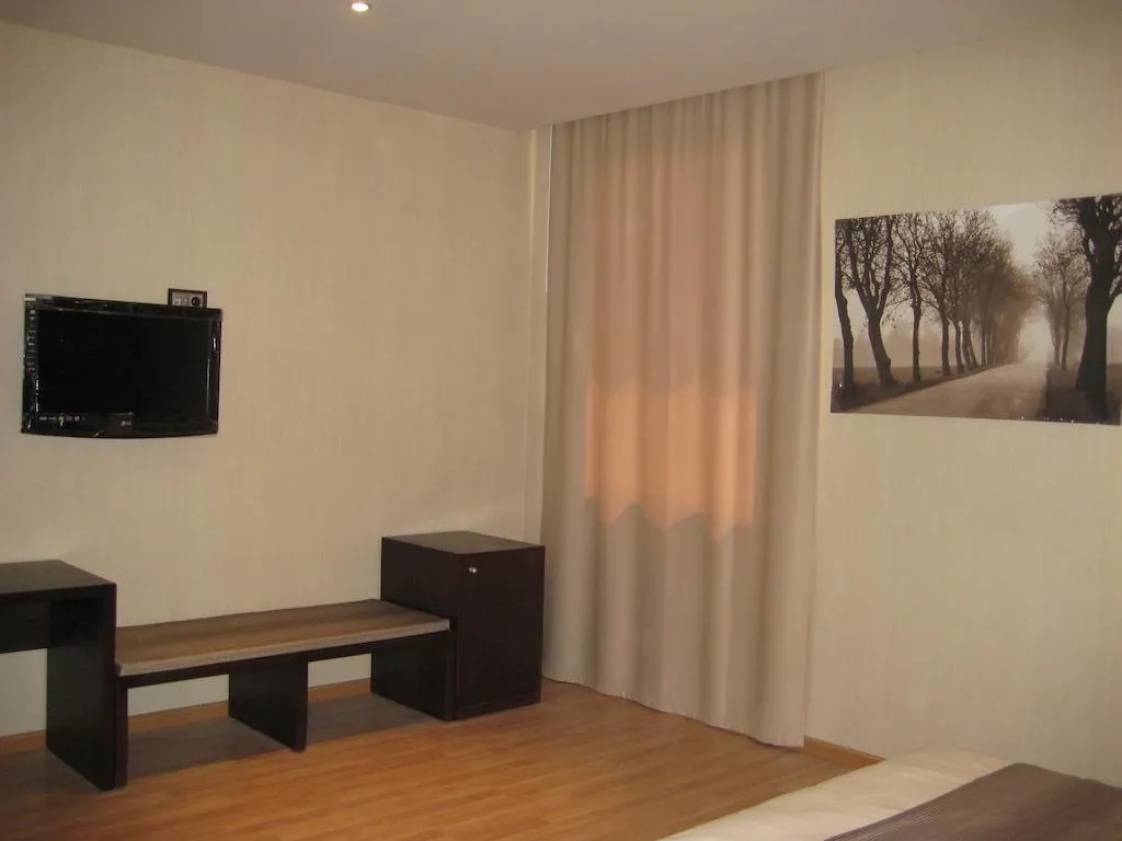 Room, Dinastia Hotel, Madrid