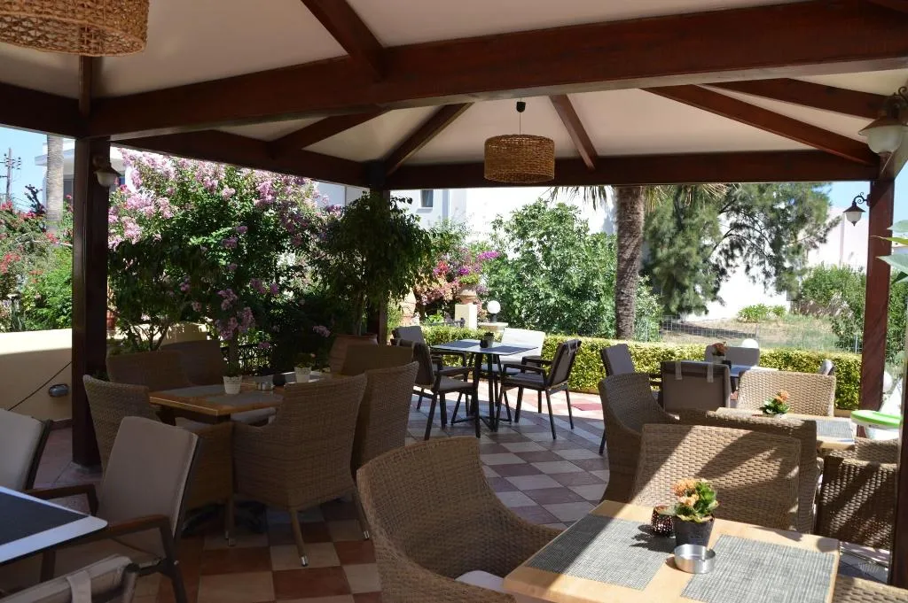 Restaurant, Helios, Crete