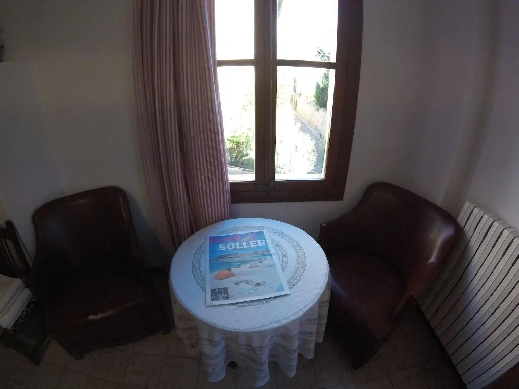 Room, Hostal Casa Margarita, Majorca