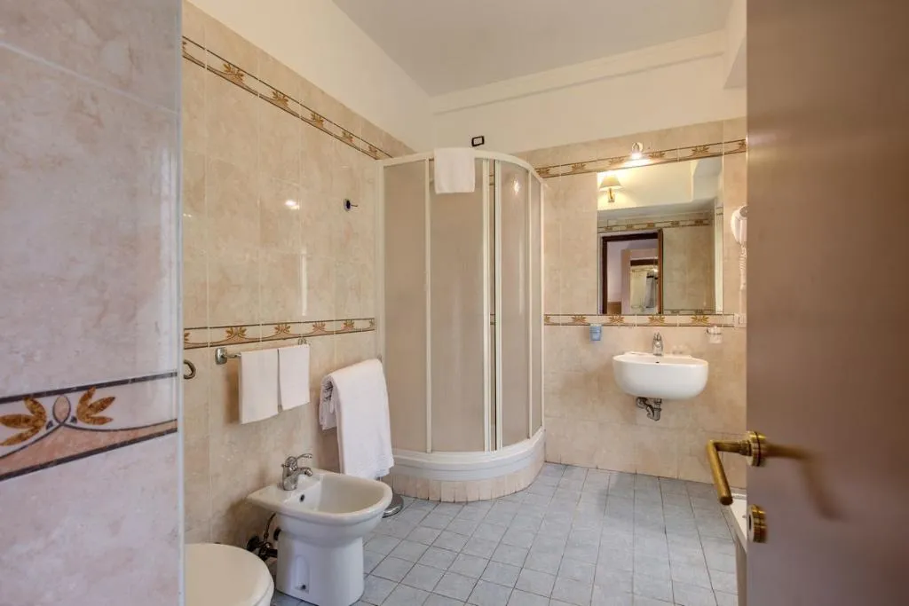 Room, Hotel Rio, Milan