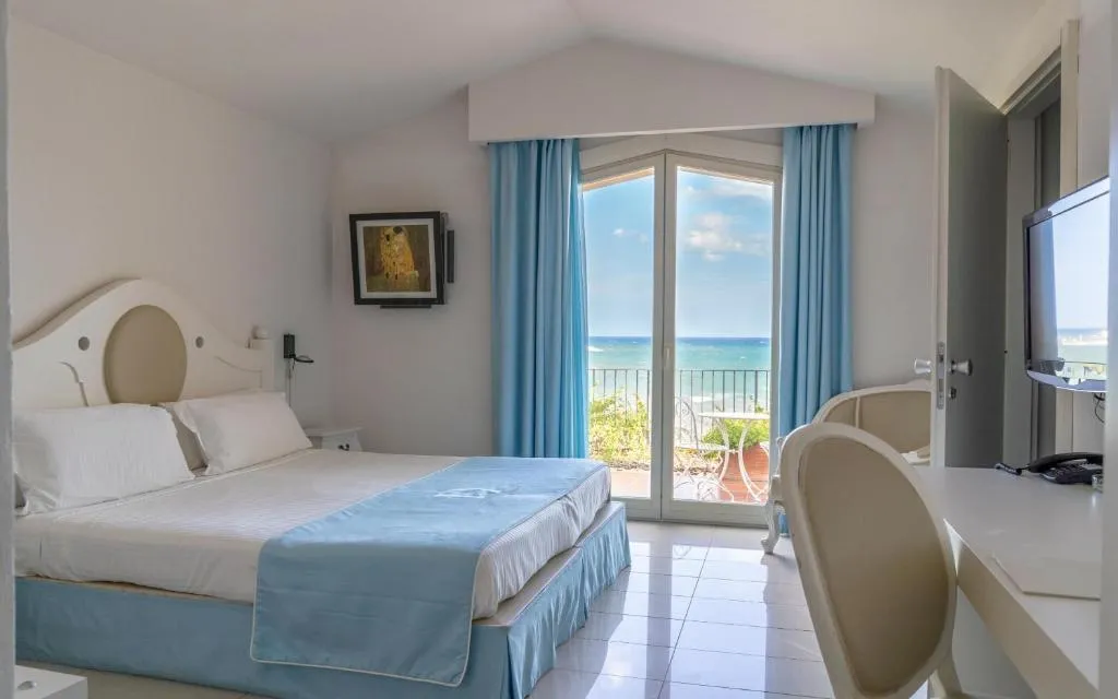 TRIPLE PRESTIGE Room, Hotel Domina Zagarella - Sicily, Palermo