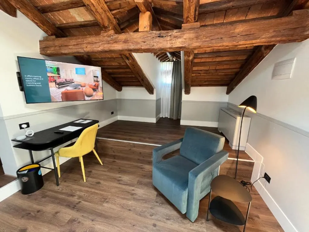JUNIOR SUITE STANDARD Room, The Foscarini, Venice