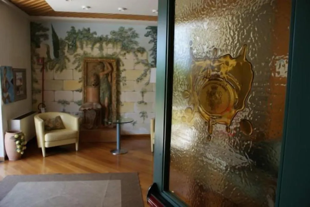 Sports and Entertainment, Solofra Palace, Naples