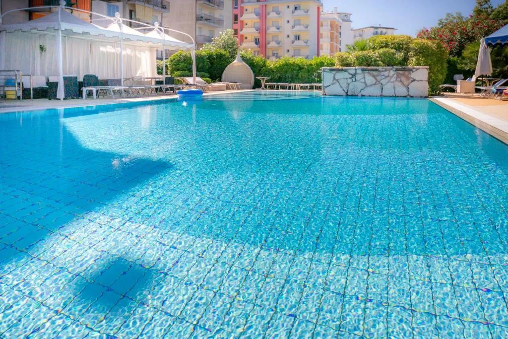 Pool, Harrys, Venice