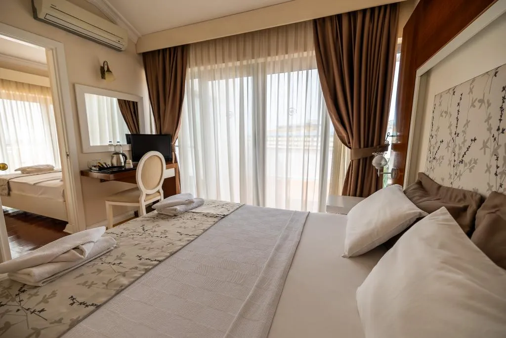 FAMILY ROOM CONNECTING ROOM Room, Sentinus Beach Hotel, Izmir