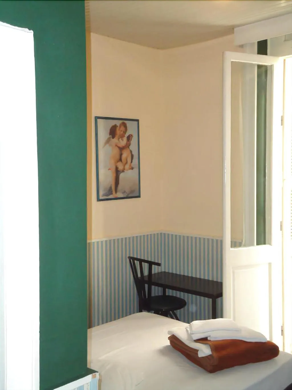 Room, Zorbas Hotel Hostel, Athens