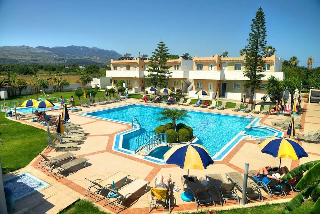 Pool, Lenaki, Kos