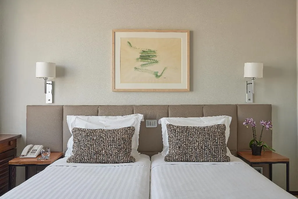 DOUBLE SUPERIOR Room, Dom Carlos Park, Lisbon