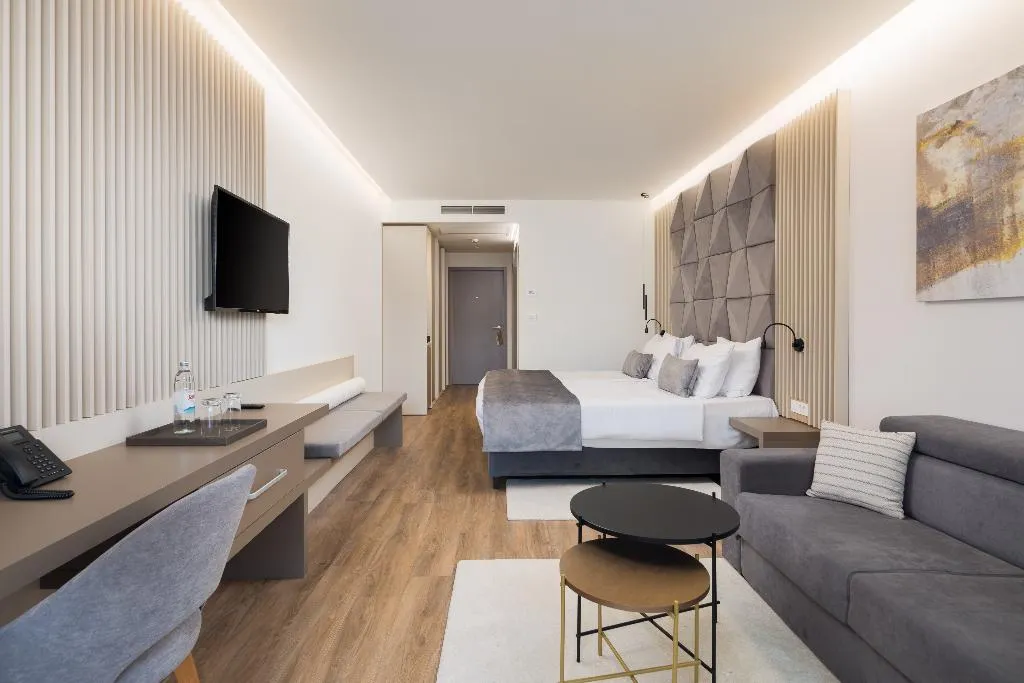 DOUBLE DELUXE WITH BALCONY Room, Aminess Laurel Khalani Hotel, Split