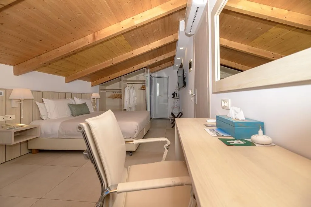 TWIN SIDE SEA VIEW WITH BALCONY Room, Iakinthos, Tsilivi Beach, Zante