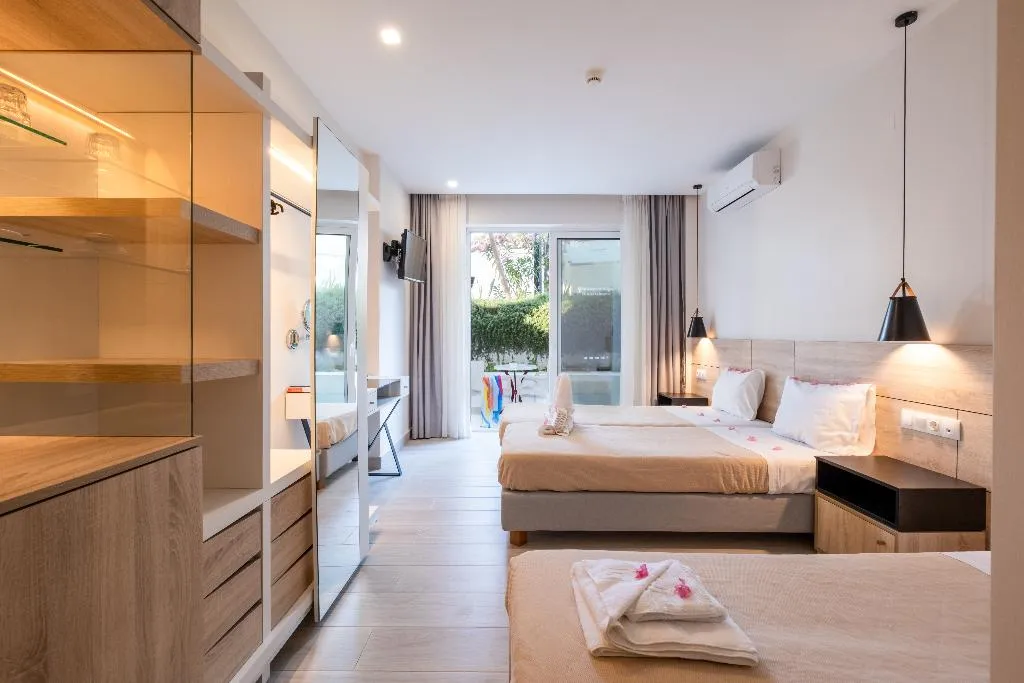 JUNIOR SUITE PROMO Room, Dimitrios Village Beach Resort, Crete