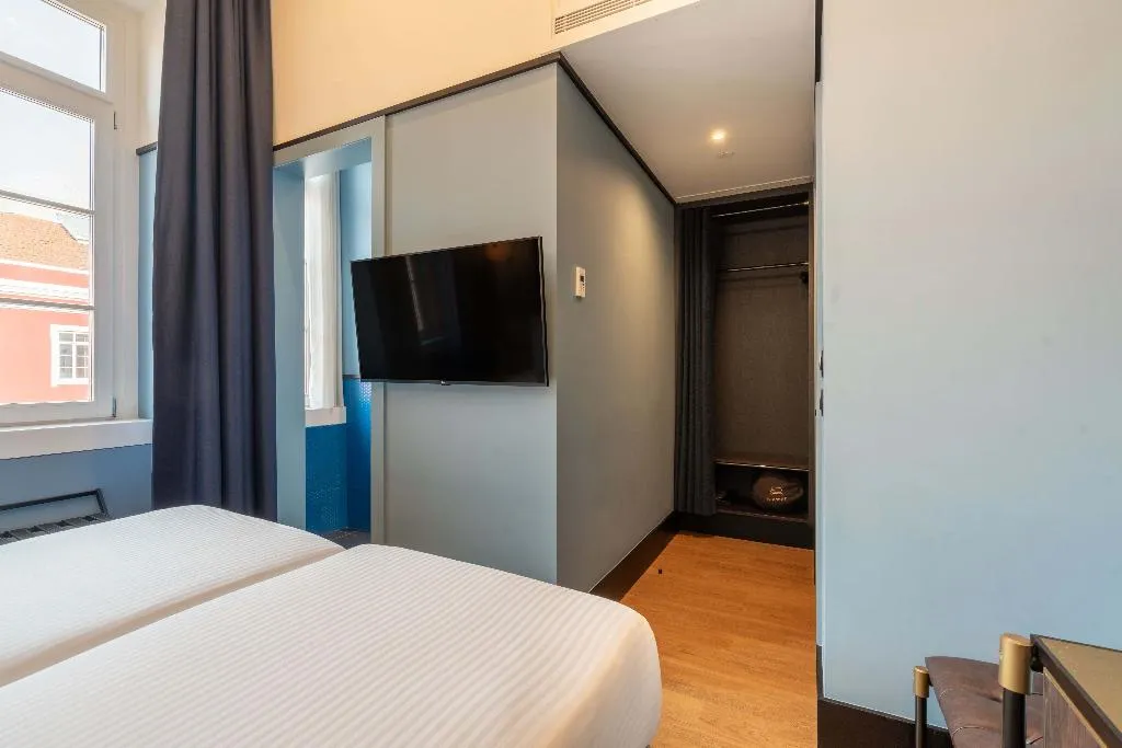 DOUBLE STANDARD Room, The Editory Riverside Santa Apolonia Hotel, Lisbon