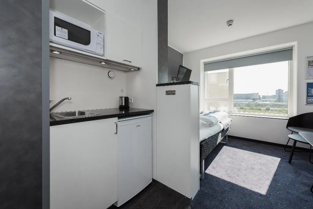 APARTMENT WITH DOUBLE BED Room, Cabinn Apartments, Copenhagen