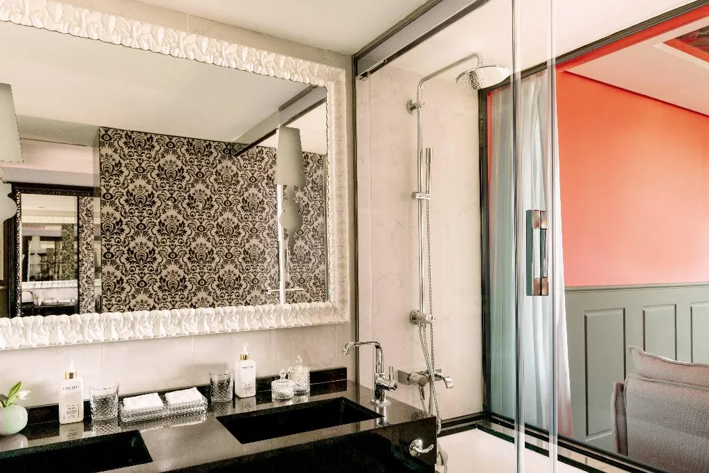 SUITE WITH VIEWS Room, Hotel Colón Gran Meliá, Seville
