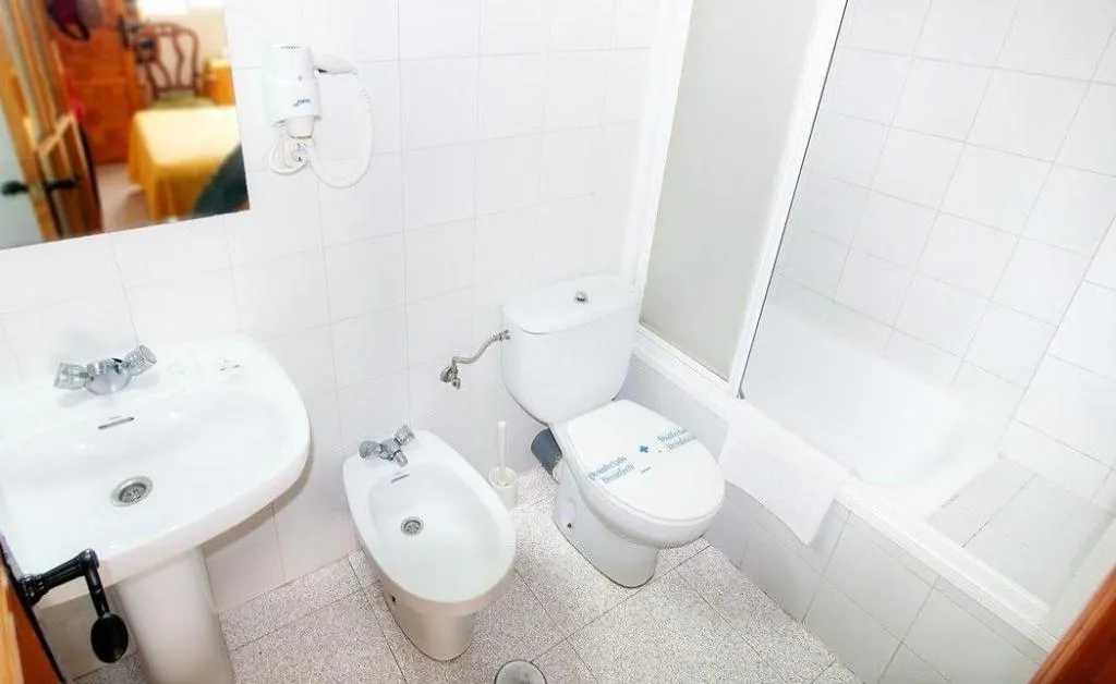Room, Hostal Estacia N Almeria, Costa Almeria