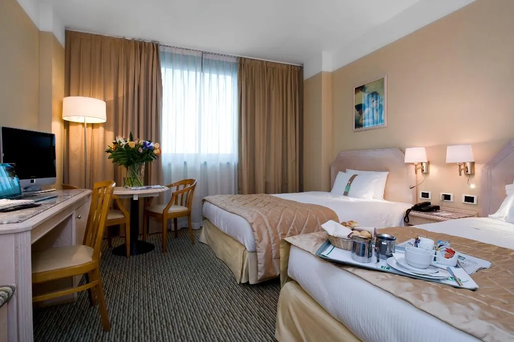 TWIN STANDARD Room, Holiday Inn Naples, Naples