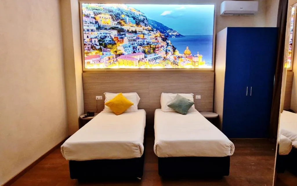 Double or Twin STANDARD Room, The Sun Hotel Boutique, Naples