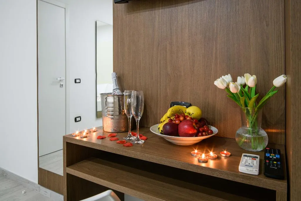 DOUBLE SUPERIOR Room, Hotel La Mela, Naples