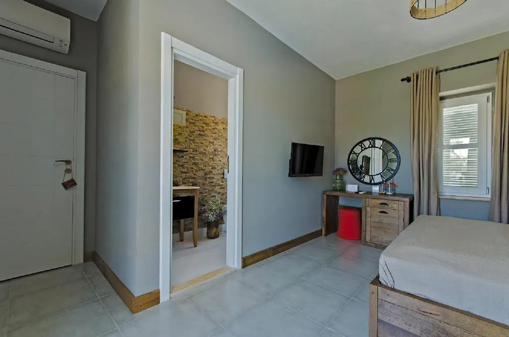 Room DELUXE GARDEN VIEW Room, Signature Alaçatı, Izmir